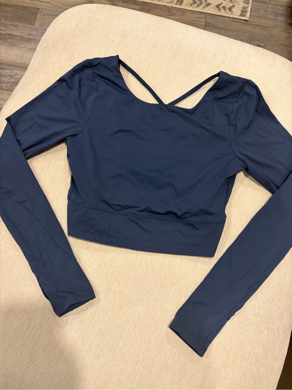 Women's Navy Long-Sleeve Cropped Yoga Top